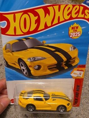 Hot Wheels Dodge Viper GTS